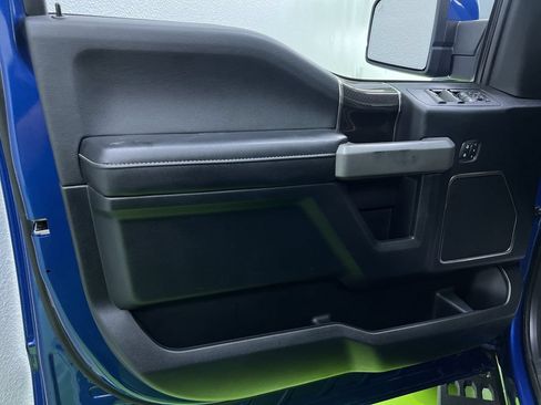 Used 2018 Ford F150 Raptor w/ Equipment Group 802A Luxury AWD/4WD image 14