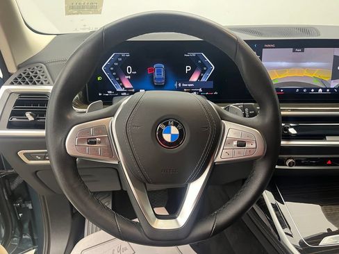 Used 2025 BMW X7 xDrive40i AWD/4WD image 10