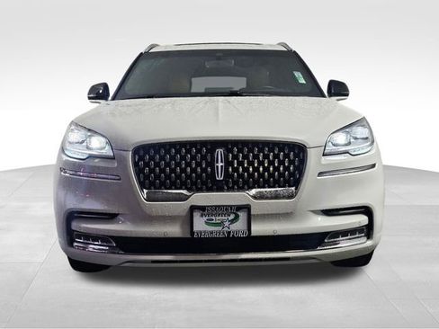 Used 2023 Lincoln Aviator Black Label Grand Touring w/ Class IV Trailer Tow Package image 2