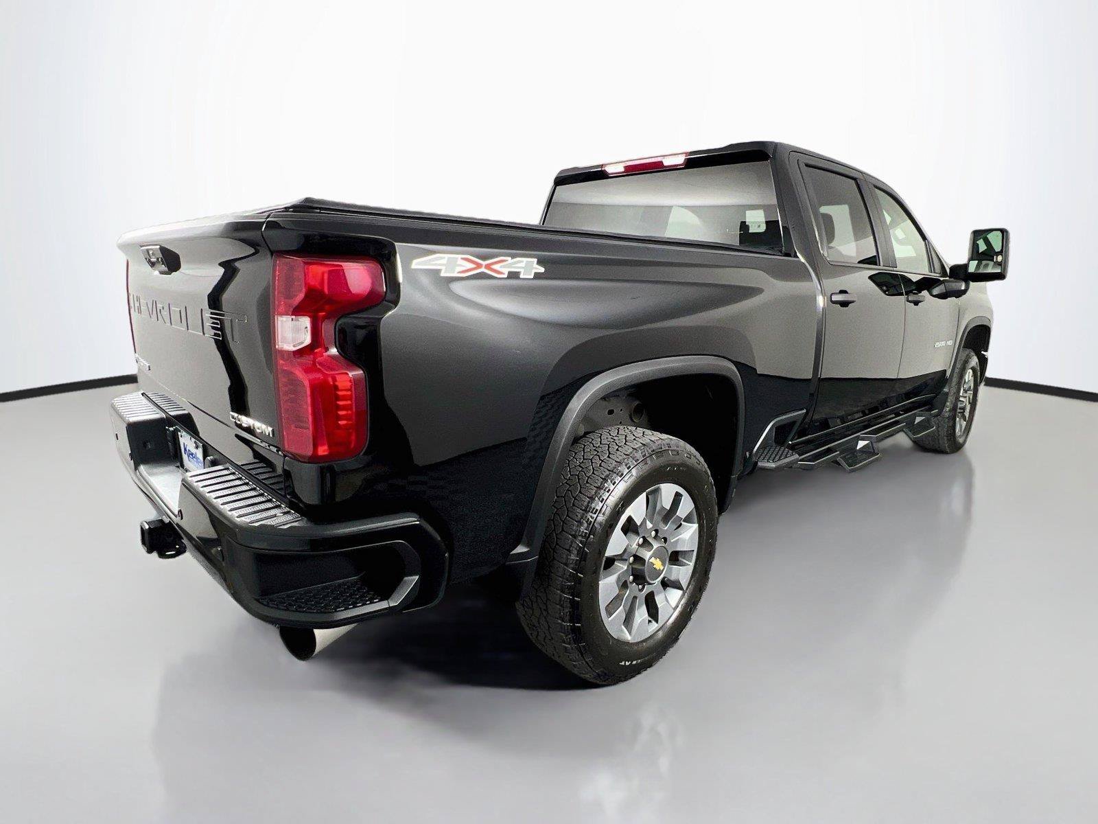 Used 2025 Chevrolet Silverado 2500 Custom w/ Custom Value Package AWD/4WD image 6