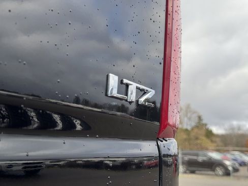 Used 2023 Chevrolet Silverado 2500 LTZ w/ LTZ Plus Package image 40