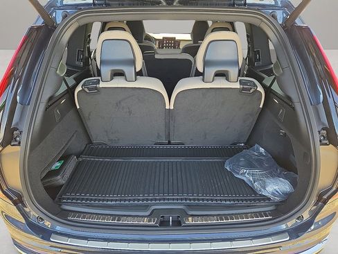New 2026 Volvo XC90 T8 Plus w/ Protection Package Premier image 13