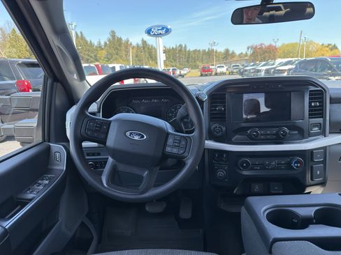 Used 2021 Ford F150 XLT w/ Trailer Tow Package AWD/4WD image 11