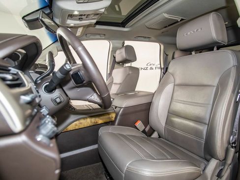 Used 2017 GMC Yukon Denali w/ Open Road Package AWD/4WD image 14