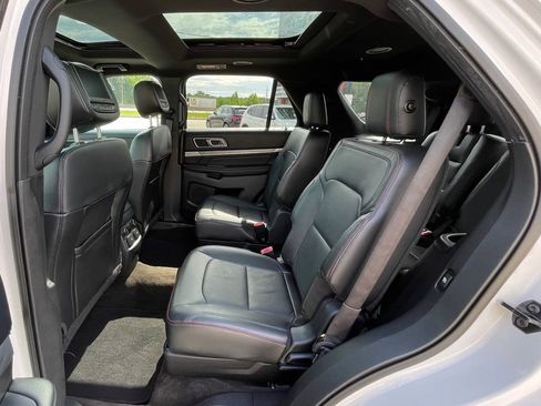Used 2016 Ford Explorer Sport w/ Equipment Group 401A AWD/4WD image 36