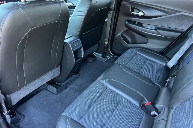 Used 2024 Buick Envista Preferred w/ Advanced Safety Package FWD image 13