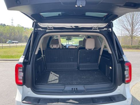 Used 2023 Ford Expedition Max Limited image 8