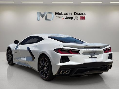 Used 2023 Chevrolet Corvette Stingray Premium Cpe RWD image 4