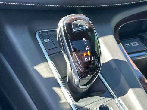 Used 2022 Cadillac Escalade ESV Sport Platinum w/ LPO, ONYX Package image 46