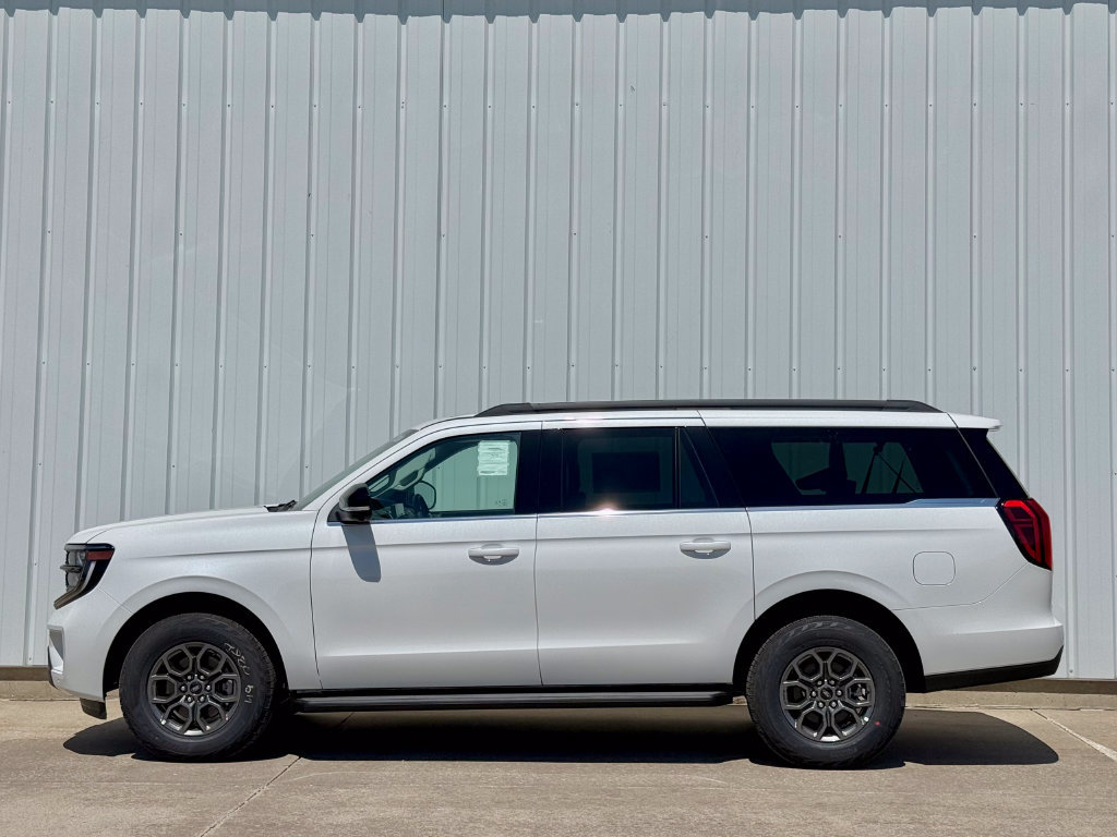 New 2026 Ford Expedition Max Active AWD/4WD image 3