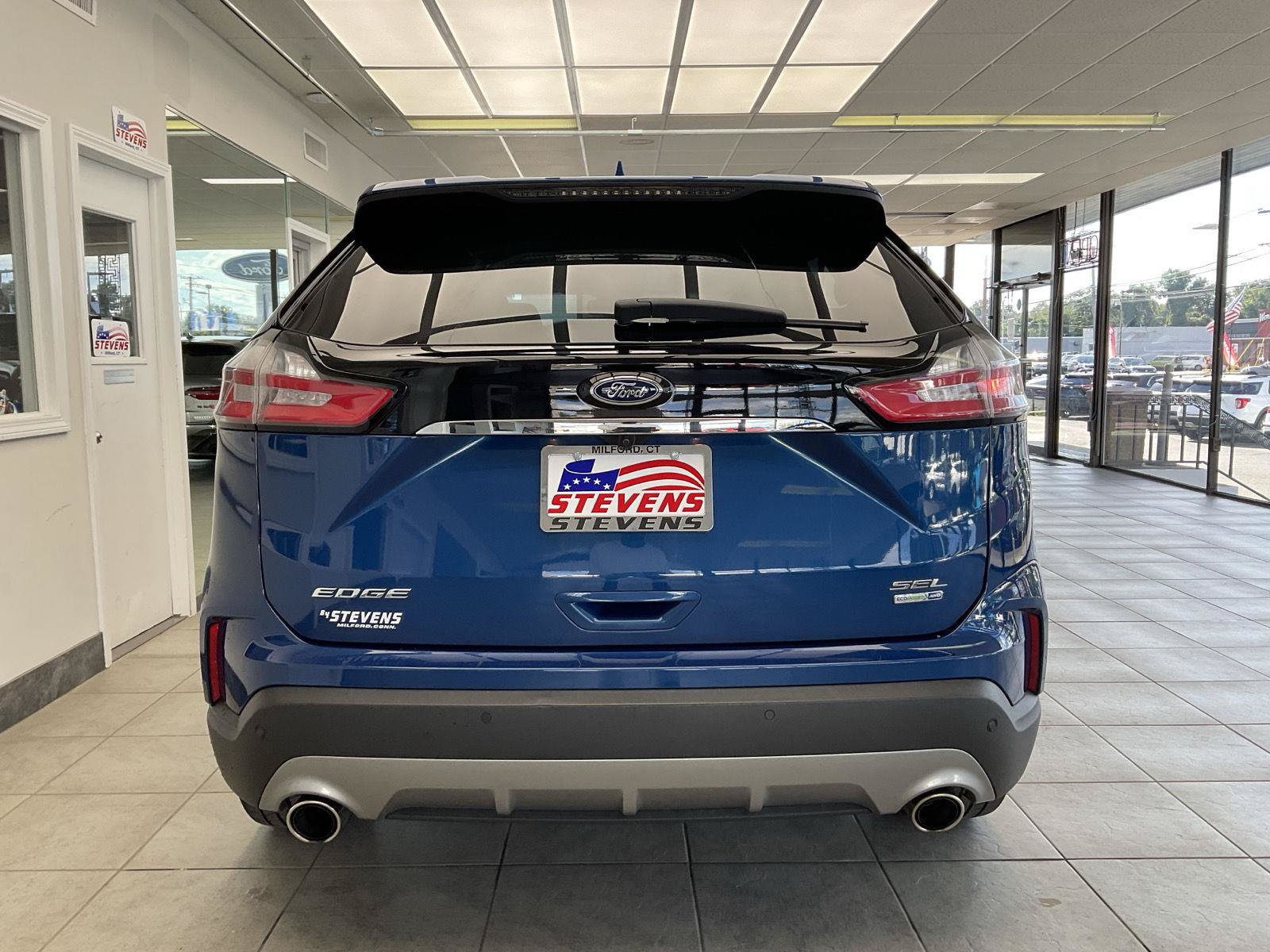 Used 2020 Ford Edge SEL w/ Cold Weather Package AWD/4WD image 6