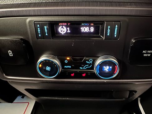 Used 2024 Ford Expedition Max Platinum image 41