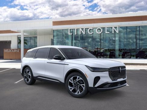 New 2026 Lincoln Nautilus Premier w/ Equipment Group 102A AWD/4WD image 7