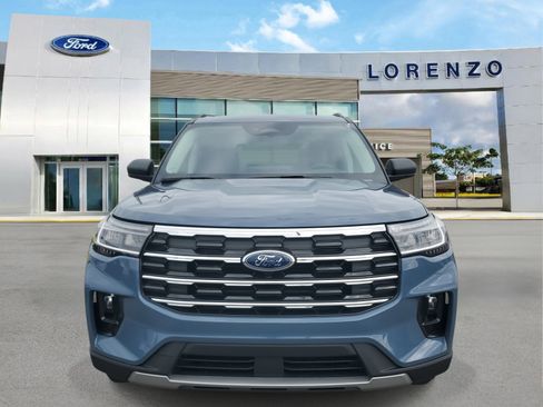 New 2026 Ford Explorer Active w/ Active Comfort Package image 2
