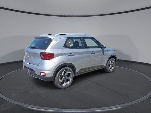 New 2026 Hyundai Venue SEL FWD image 9