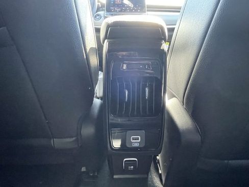 Used 2024 Jeep Compass Limited image 21