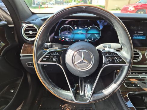 Used 2022 Mercedes-Benz E 350 E 350 w/ Driver Assistance Package image 22