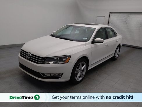 Used 2015 Volkswagen Passat 1.8T SE image 1