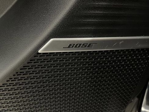 Used 2025 Hyundai Santa Fe Limited image 30