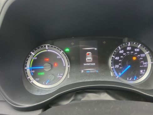 Used 2020 Toyota Highlander LE image 10