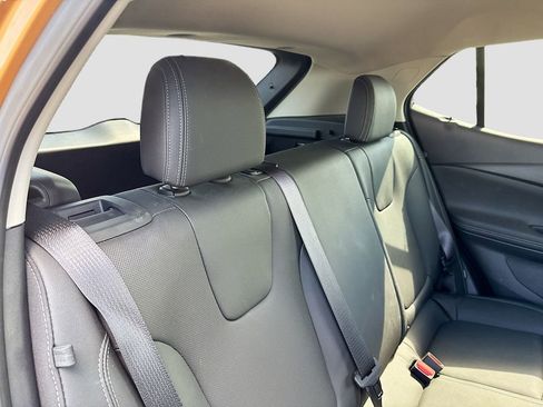 Certified 2024 Buick Encore GX Sport Touring FWD image 23