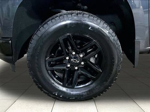 Used 2021 Chevrolet Silverado 1500 LT Trail Boss w/ Convenience Package II AWD/4WD image 10