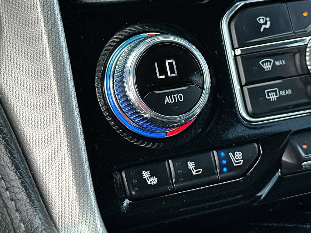 Used 2024 GMC Yukon Denali AWD/4WD image 20