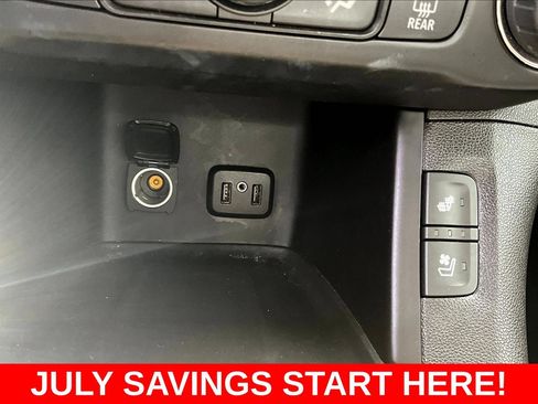 Used 2019 GMC Acadia Denali w/ Technology Package AWD/4WD image 19