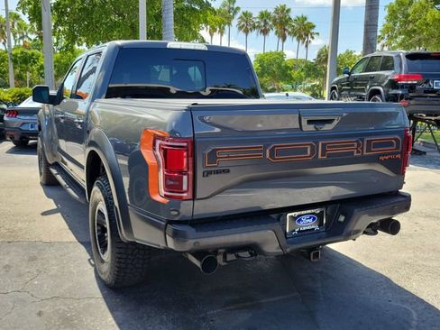 Used 2018 Ford F150 Raptor w/ Equipment Group 802A Luxury AWD/4WD image 4
