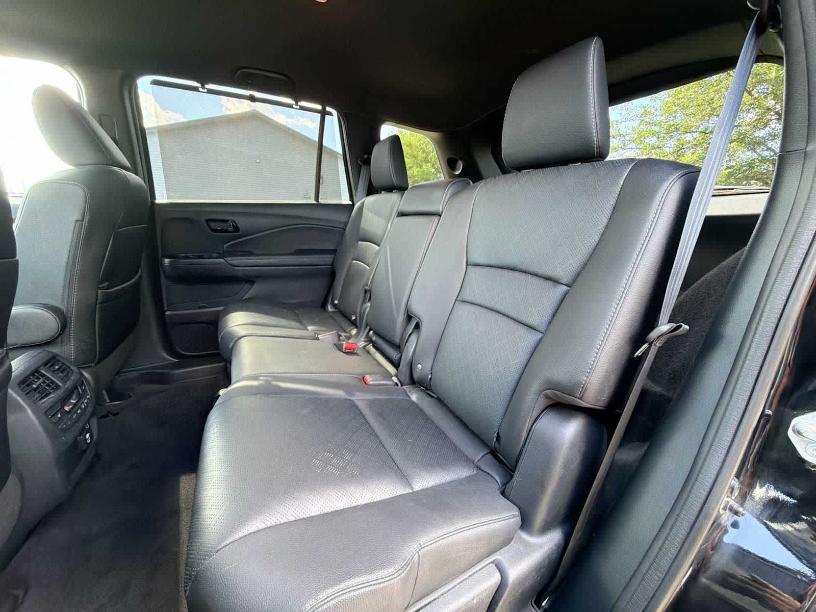 Used 2023 Honda Passport Elite image 17