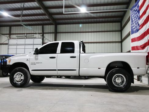 Used 2006 Dodge Ram 3500 Truck SLT image 7