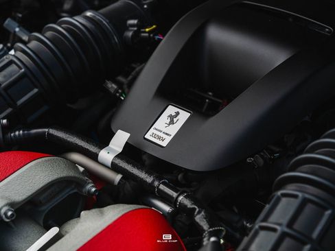 Used 2026 Ferrari Purosangue AWD/4WD image 19