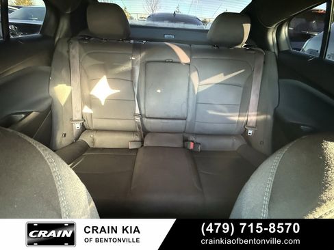 Used 2017 Chevrolet Cruze LT w/ Convenience Package image 28