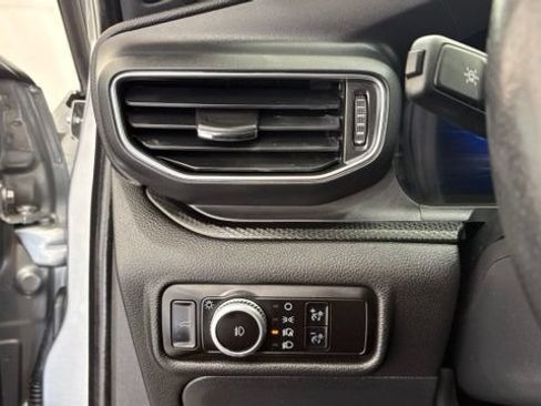 Used 2023 Ford Explorer ST AWD/4WD image 41