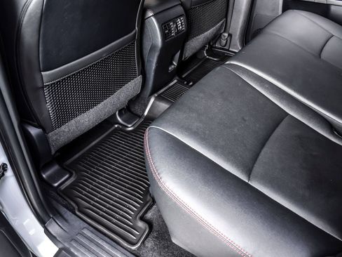 Used 2024 Toyota 4Runner TRD Off-Road Premium w/ Off Road Premium Plus Package AWD/4WD image 17
