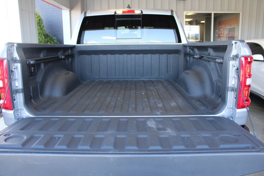 Used 2025 RAM 1500 Big Horn AWD/4WD image 56