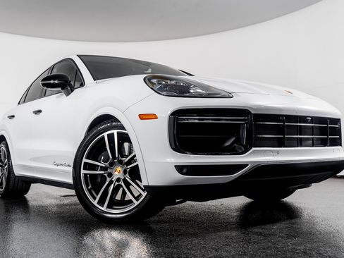 Used 2023 Porsche Cayenne Turbo w/ Premium Package Plus (PI3) image 4