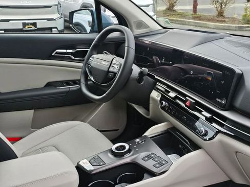 New 2026 Kia Sportage SX Prestige AWD/4WD image 10