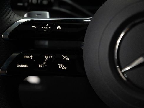 Certified 2026 Mercedes-Benz GLC 300 4MATIC image 24