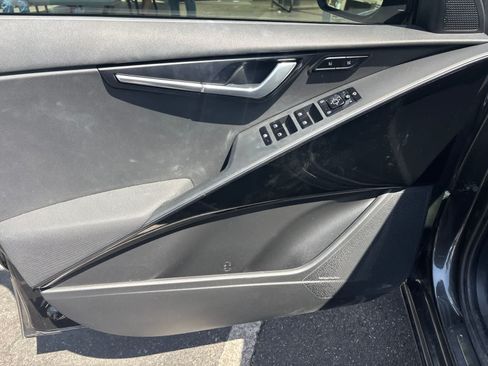 Used 2024 Kia Niro Wave FWD image 8