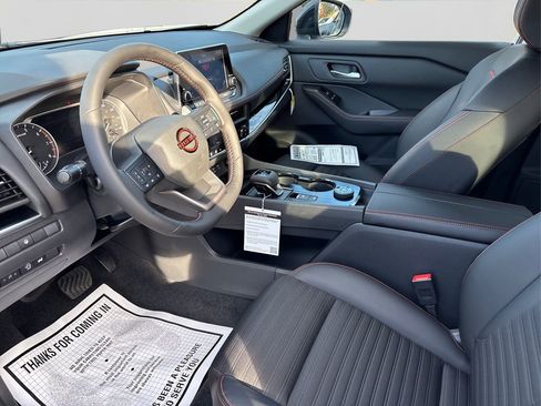 New 2026 Nissan Rogue SV image 9