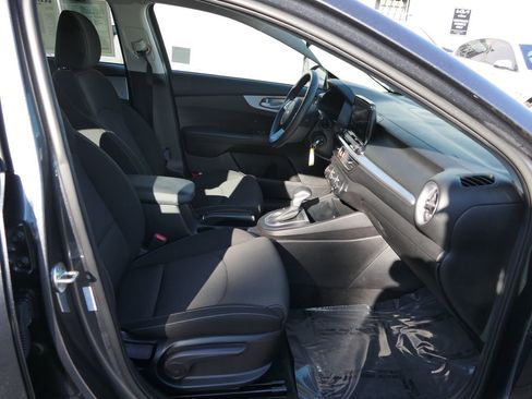 Used 2023 Kia Forte LXS image 56