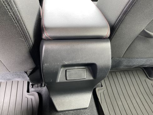 Used 2024 Subaru Impreza 2.0i Sport image 33