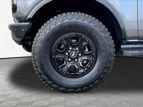 Certified 2024 Ford Bronco Wildtrak AWD/4WD image 9