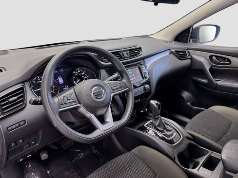 Used 2021 Nissan Rogue Sport S image 7