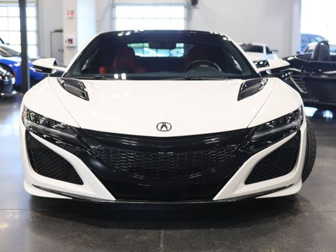 Used 2017 Acura NSX AWD/4WD image 2