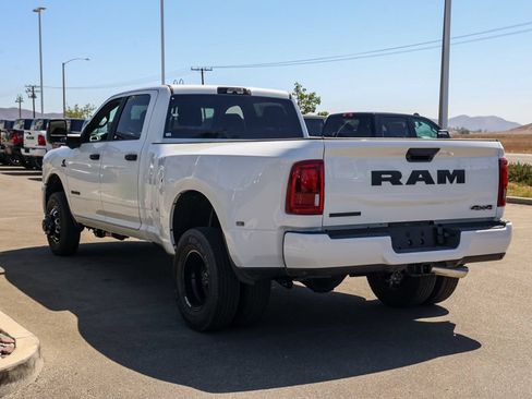 New 2026 RAM 3500 Big Horn AWD/4WD image 6