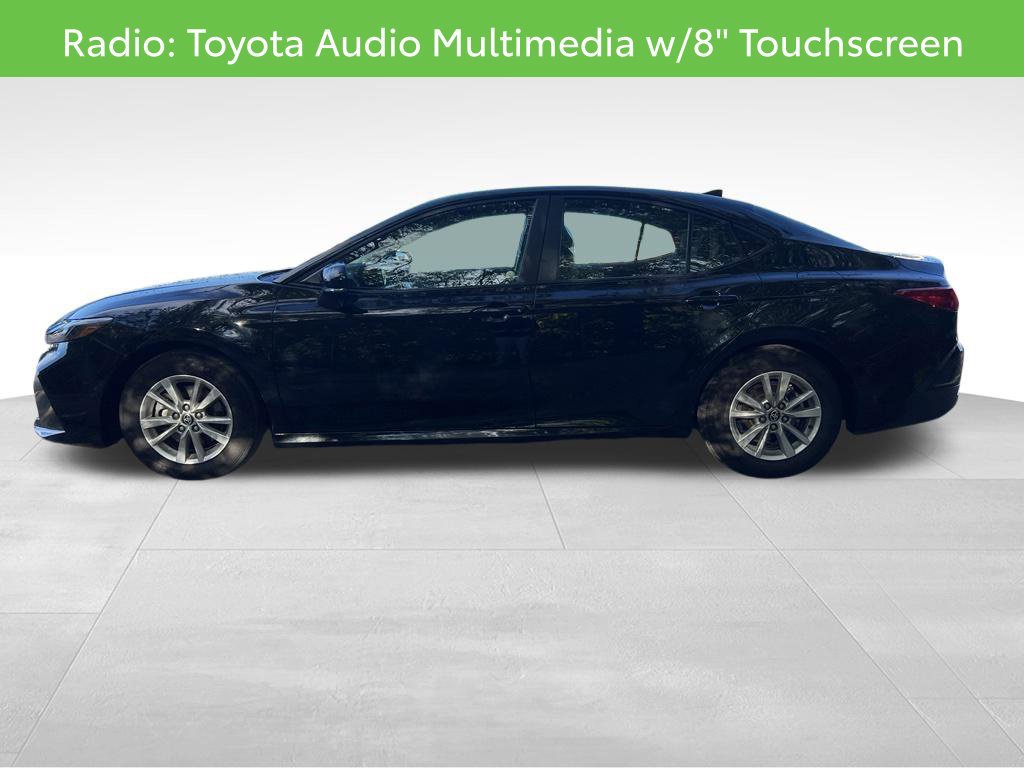 Used 2025 Toyota Camry LE FWD image 8