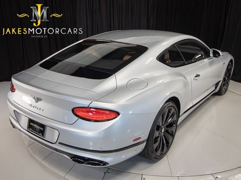 Used 2024 Bentley Continental GT Mulliner image 11