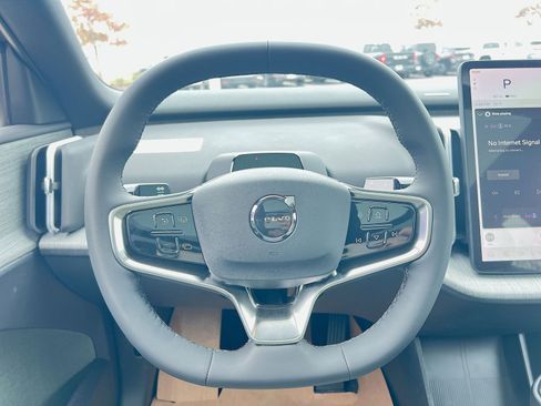 New 2026 Volvo EX30 Cross Country Ultra image 16